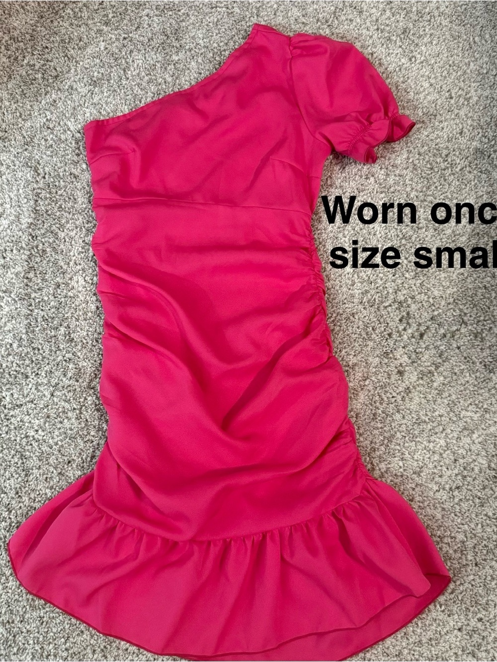 One-Shoulder Ruffled Hem Pink Dress